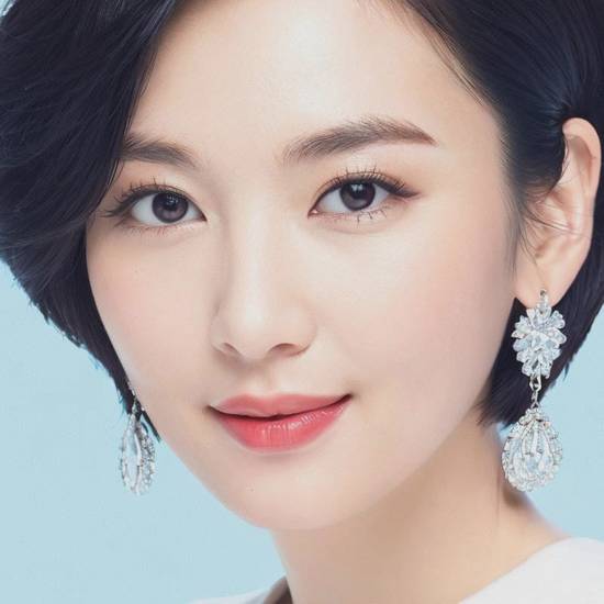 菱形臉是什么臉型，菱形臉的臉型定義與特征解析